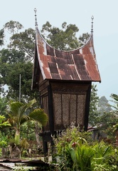 sumatra - environs bukit tinggi - maison des bataks Minang