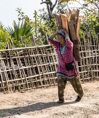 Nagaland :  tribu Konyak - femme