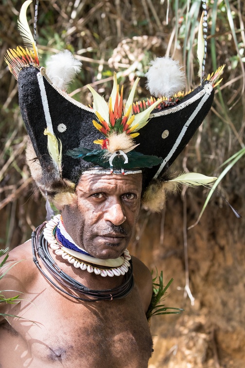 Tribu Huli : hommes perruques