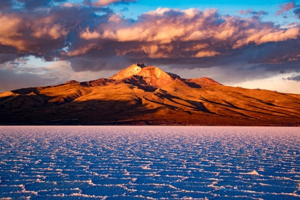 Bolivie - salar d'Uyuni - volcan Tunupa