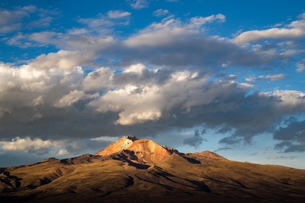 Bolivie - salar d'Uyuni - volcan Tunupa