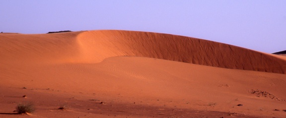 Soudan : dunes de méroé (latitude 6ème cataracte)