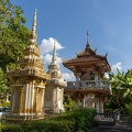 Vientiane : vat funéraire et tambour