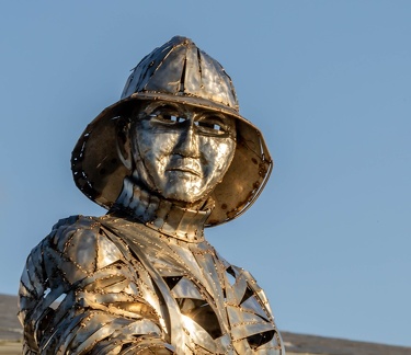 Etaples : statue de pêcheur